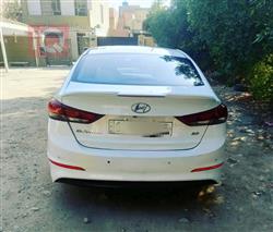 هیۆندای ئەلەنترا